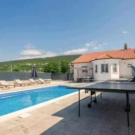 Ana With Pool And Jacuzzi Apartment Donji Prolozac